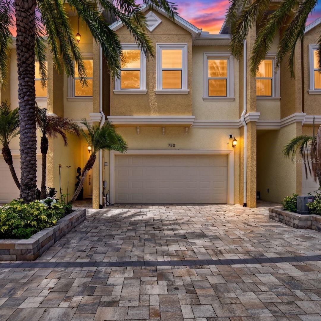 750 Grand Cypress, Tarpon Springs, FL 34689