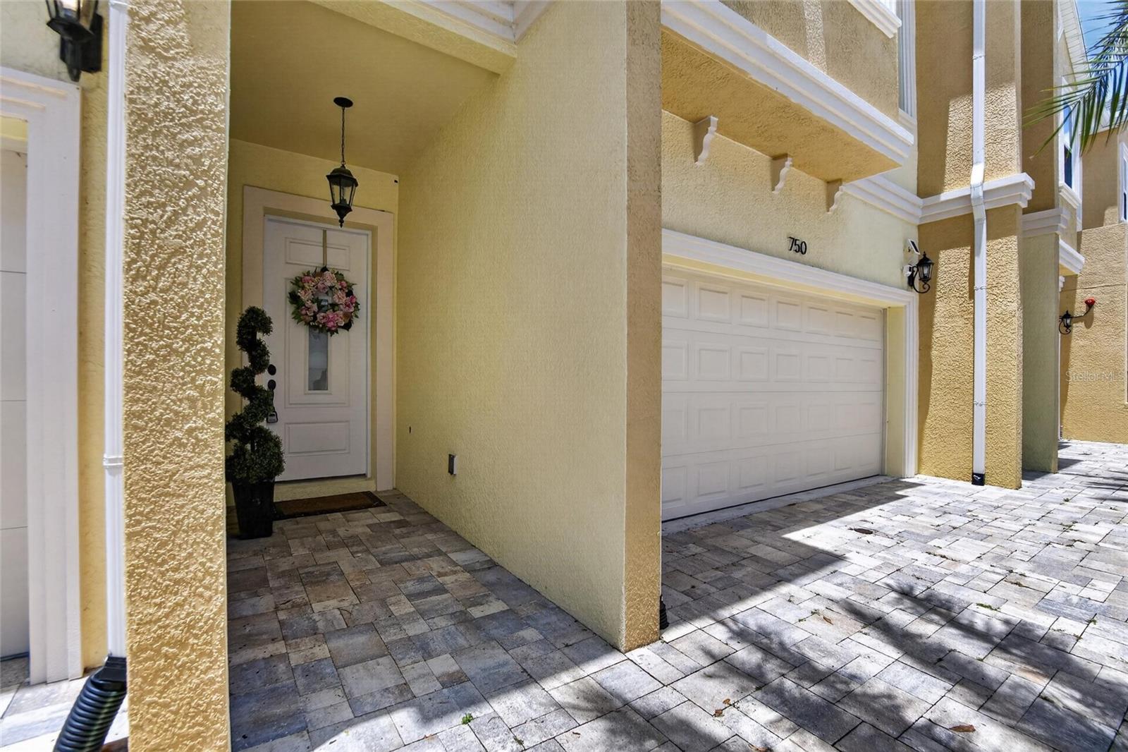 750 Grand Cypress, Tarpon Springs, FL 34689