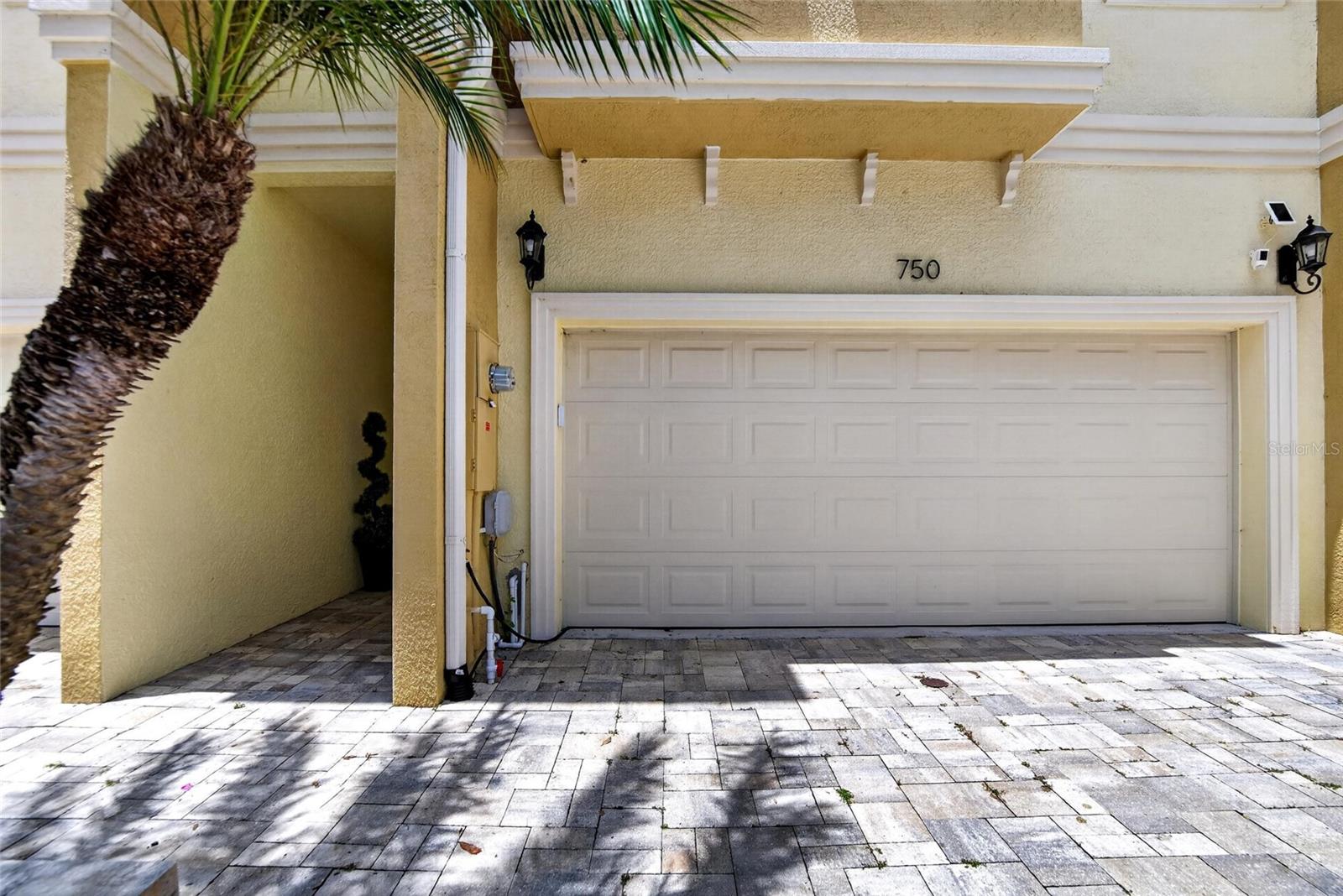 750 Grand Cypress, Tarpon Springs, FL 34689