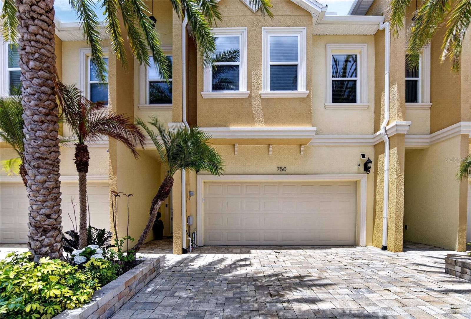 750 Grand Cypress, Tarpon Springs, FL 34689