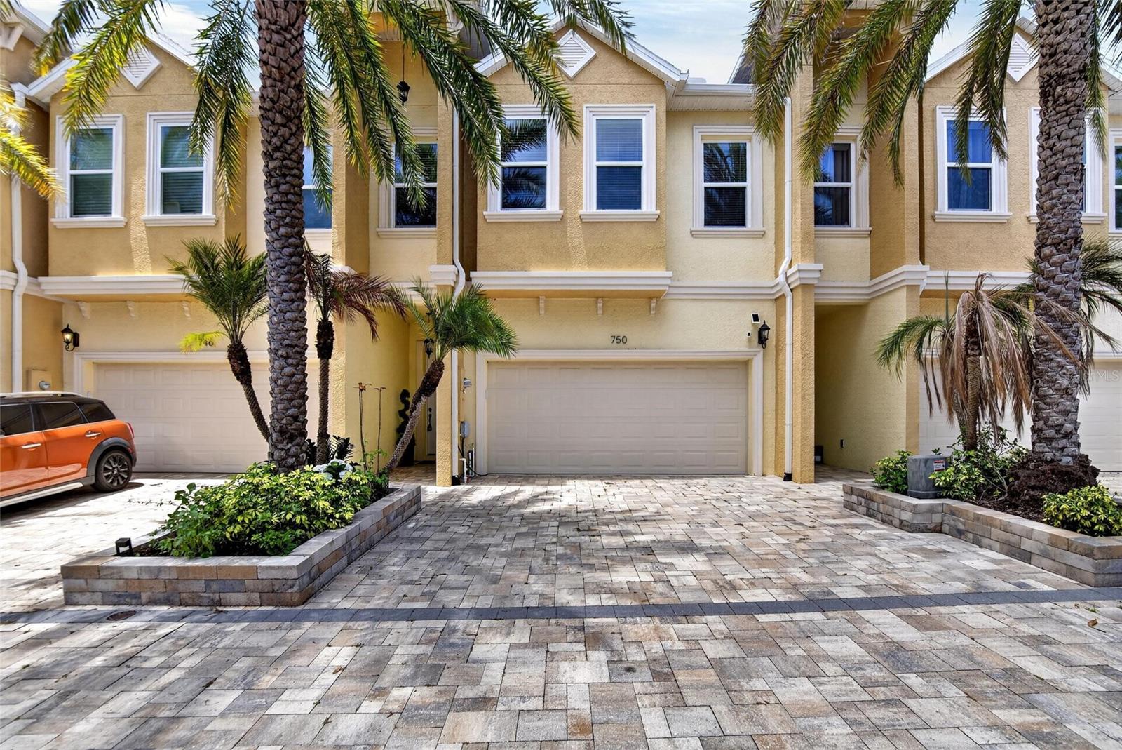 750 Grand Cypress, Tarpon Springs, FL 34689
