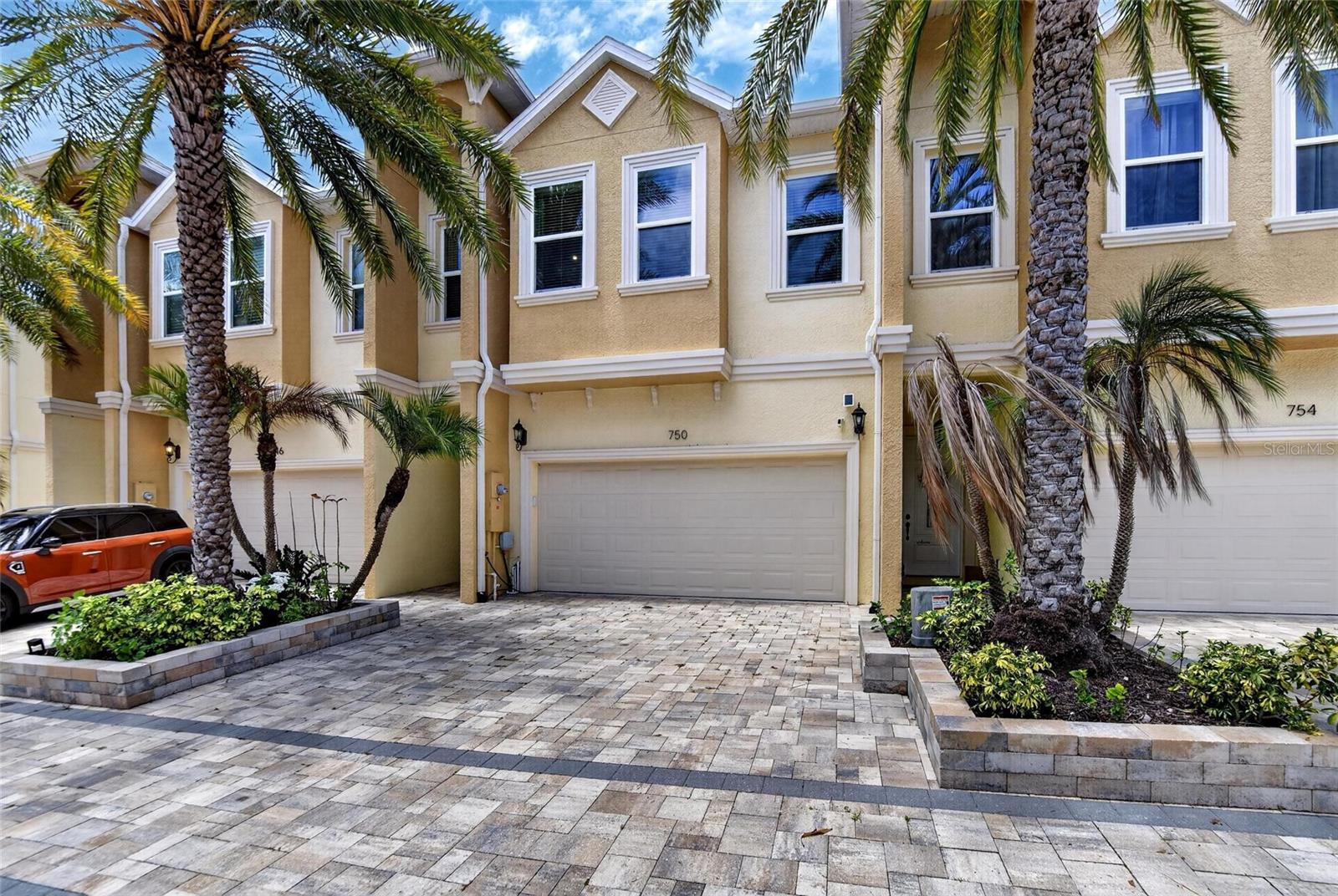 750 Grand Cypress, Tarpon Springs, FL 34689