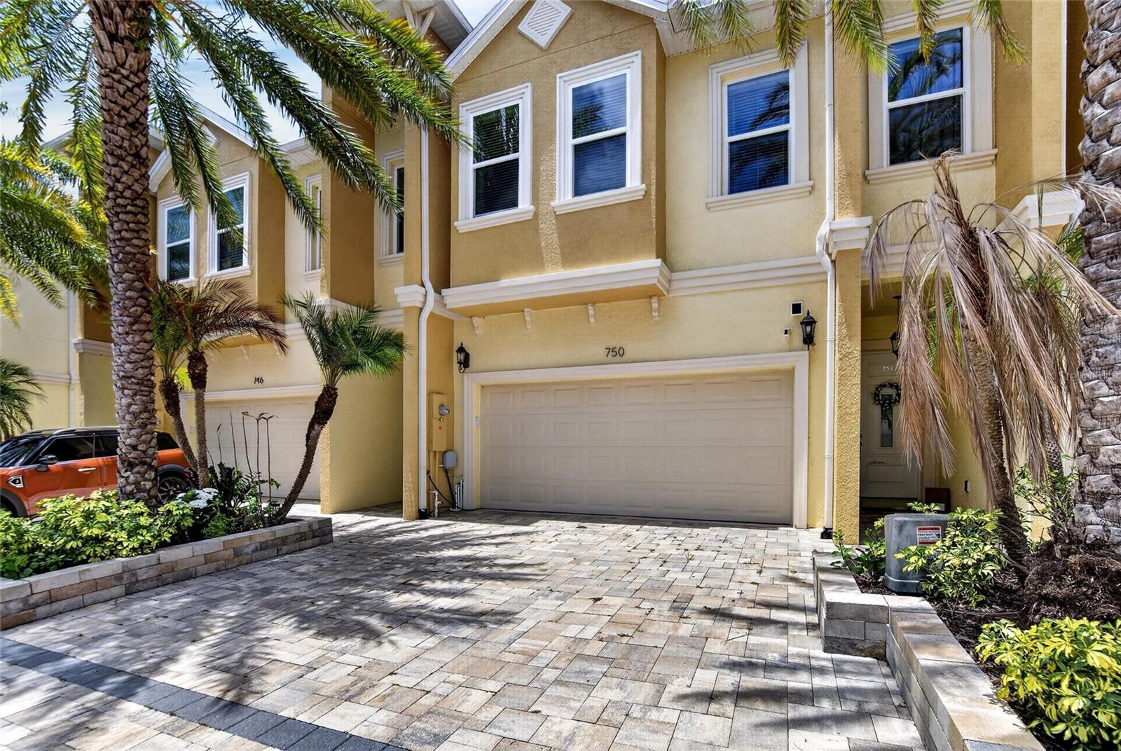 750 Grand Cypress, Tarpon Springs, FL 34689