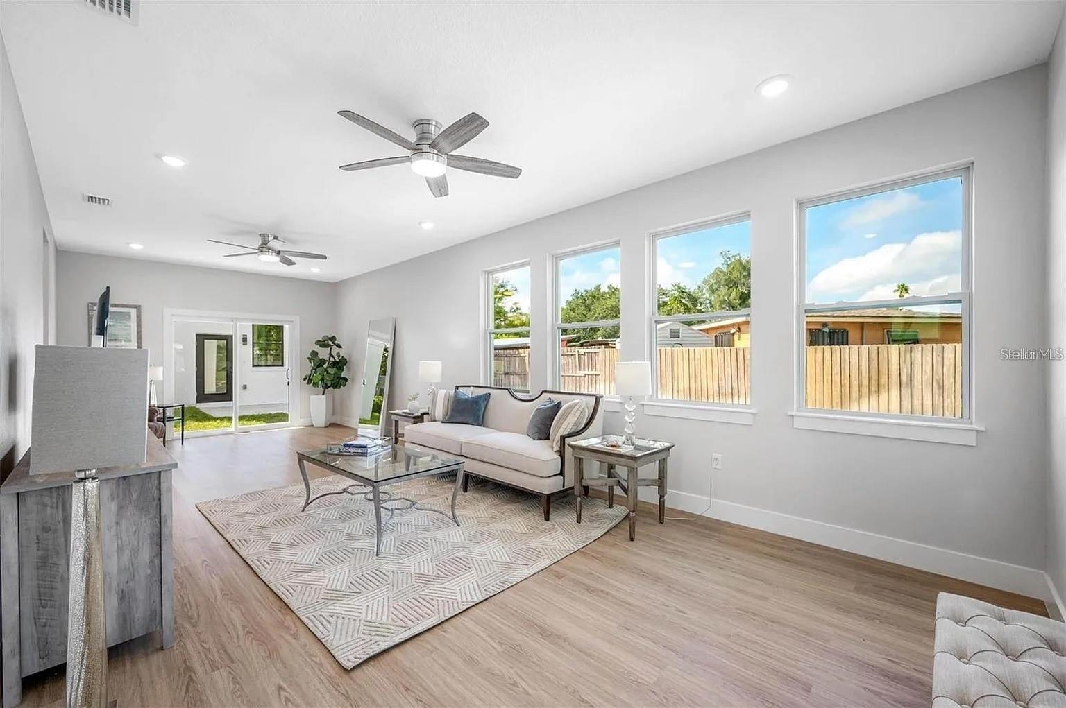 1516 59th, St Petersburg, FL 33710