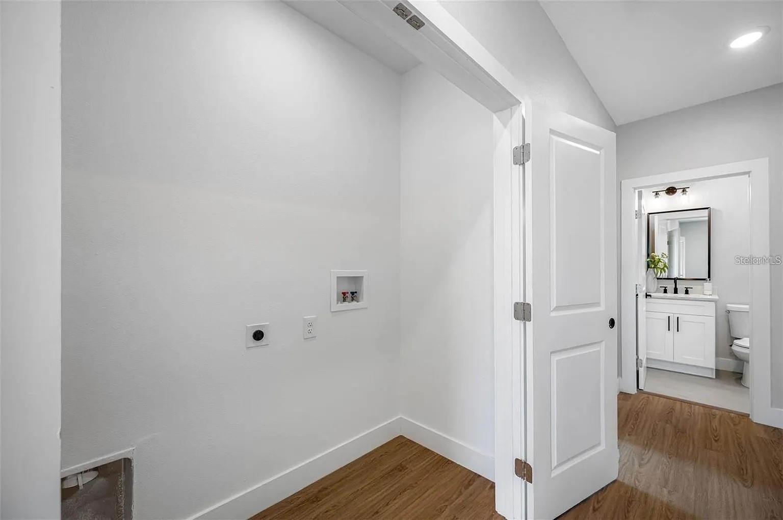 1516 59th, St Petersburg, FL 33710