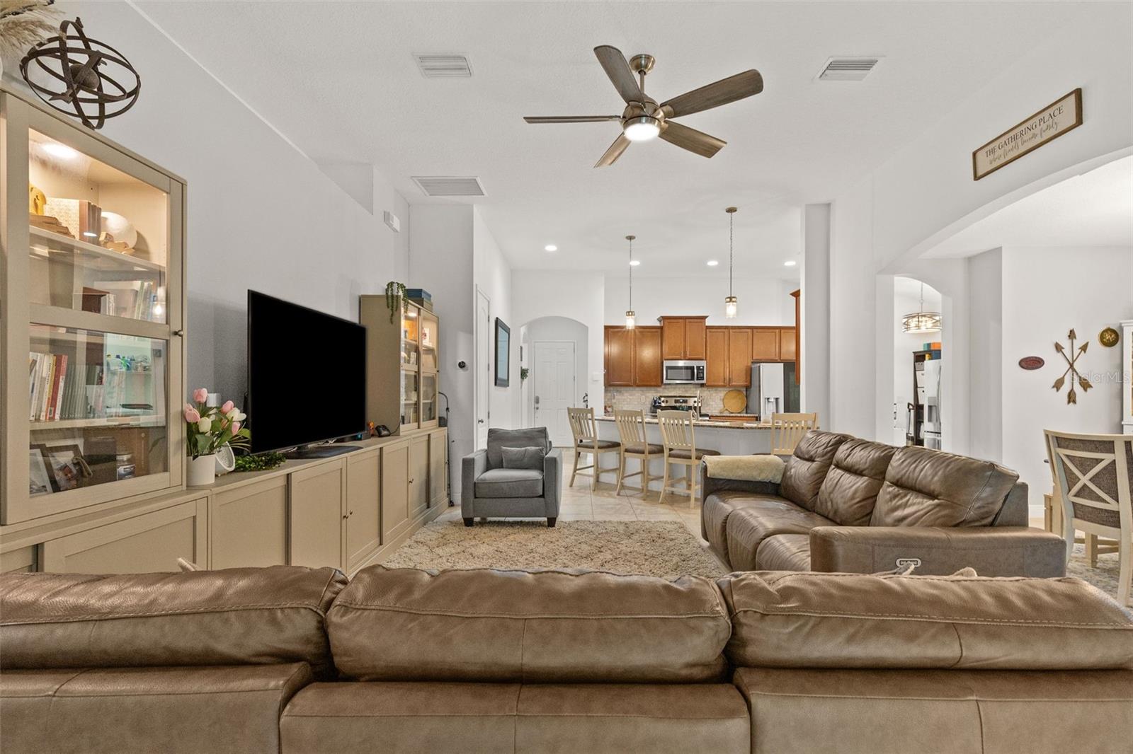 107 Elina Sky, Seffner, FL 33584