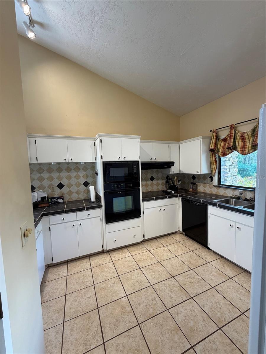 8 Canterbury, Haines City, FL 33844