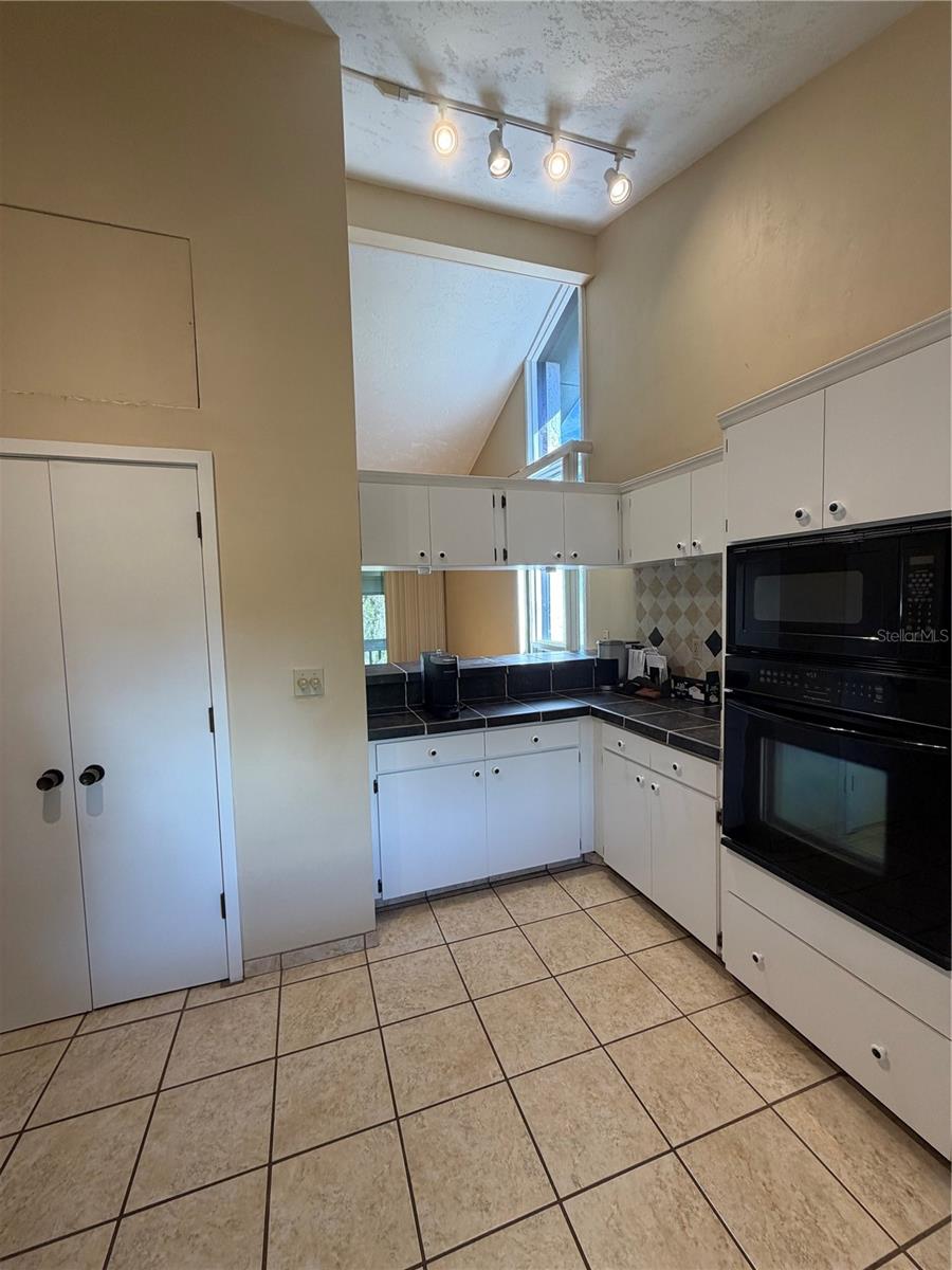 8 Canterbury, Haines City, FL 33844
