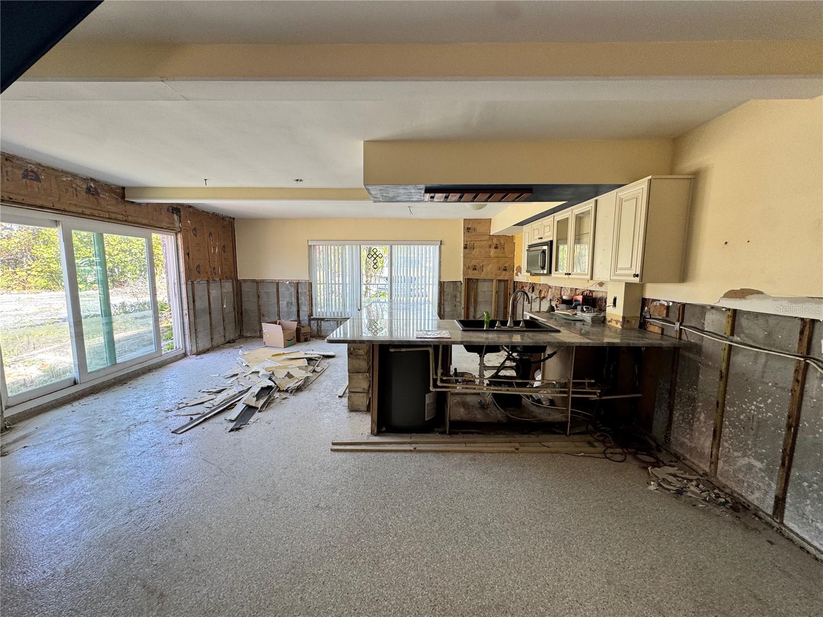 18838 Gulf Unit 202, Indian Shores, FL 33785