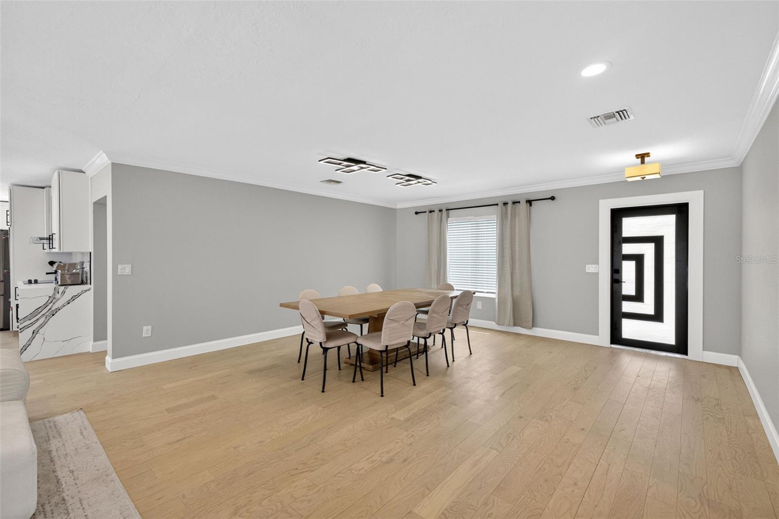 5073 Higel, Sarasota, FL 34242