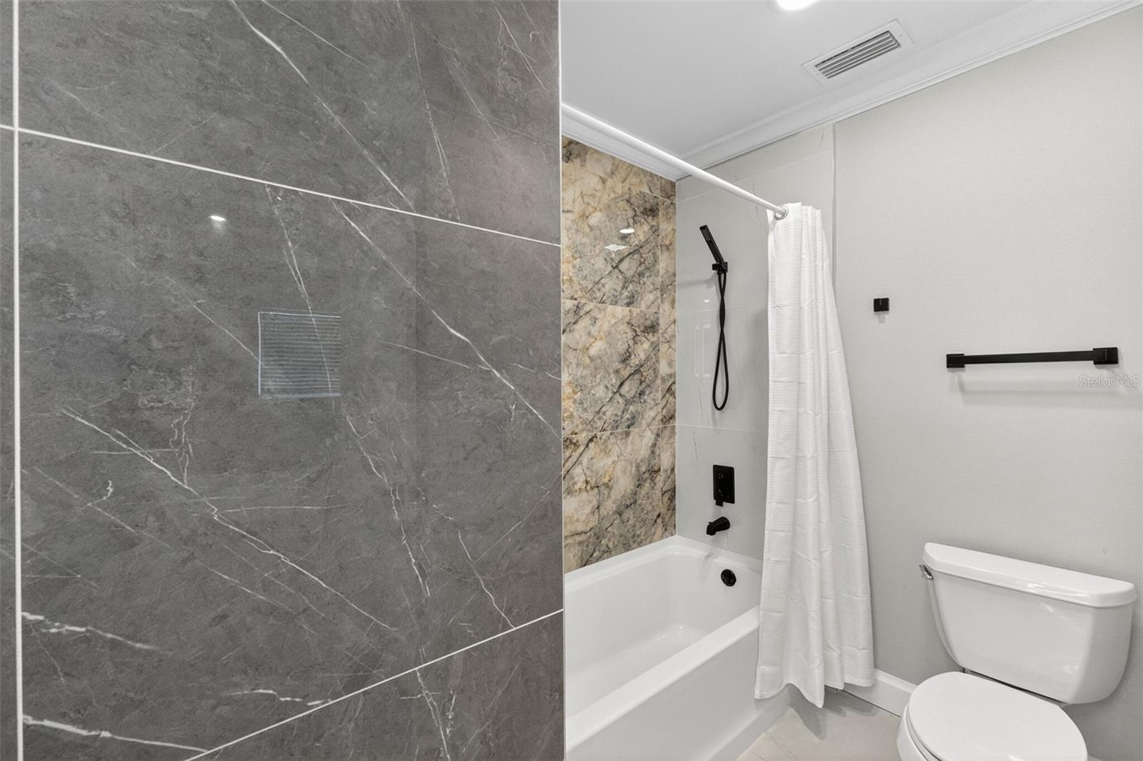 5073 Higel, Sarasota, FL 34242