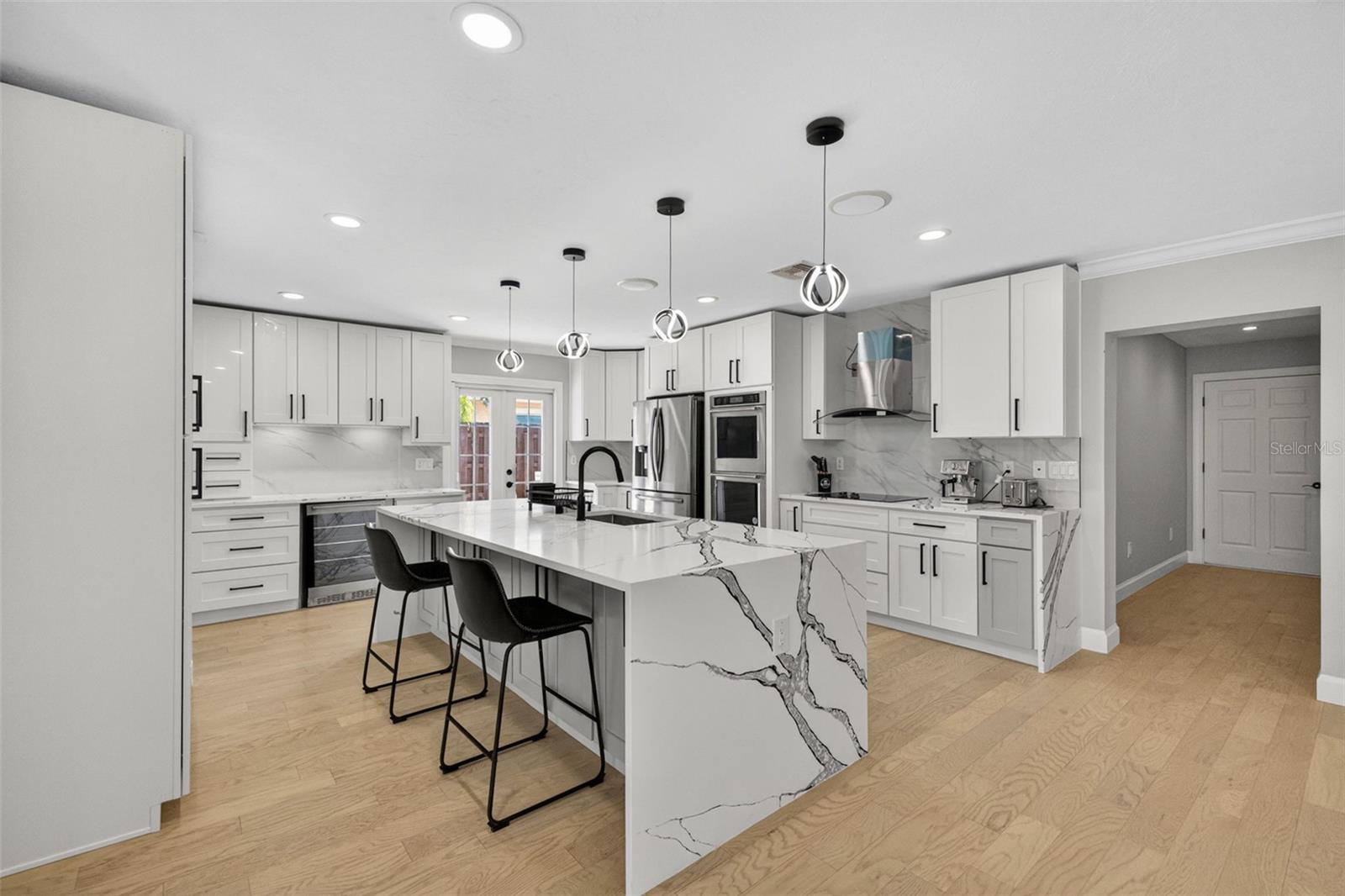 5073 Higel, Sarasota, FL 34242