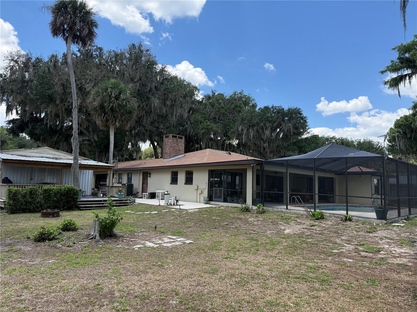 4232 County Road 400, Lake Panasoffkee, FL 33538