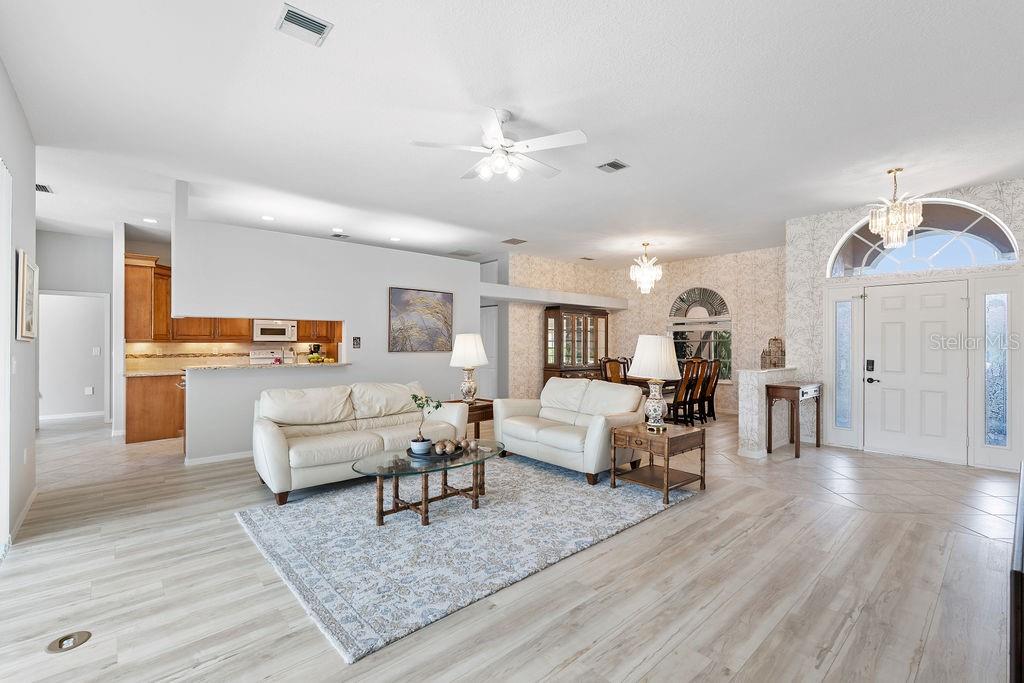 1543 Waterford, Venice, FL 34292