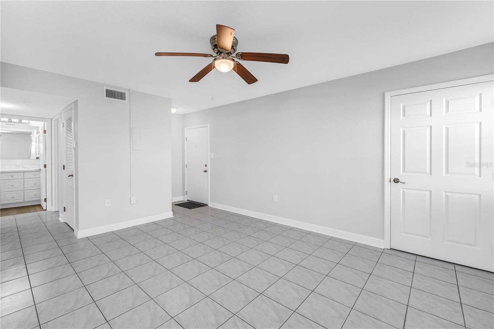6960 Sunset Unit 1a, South Pasadena, FL 33707