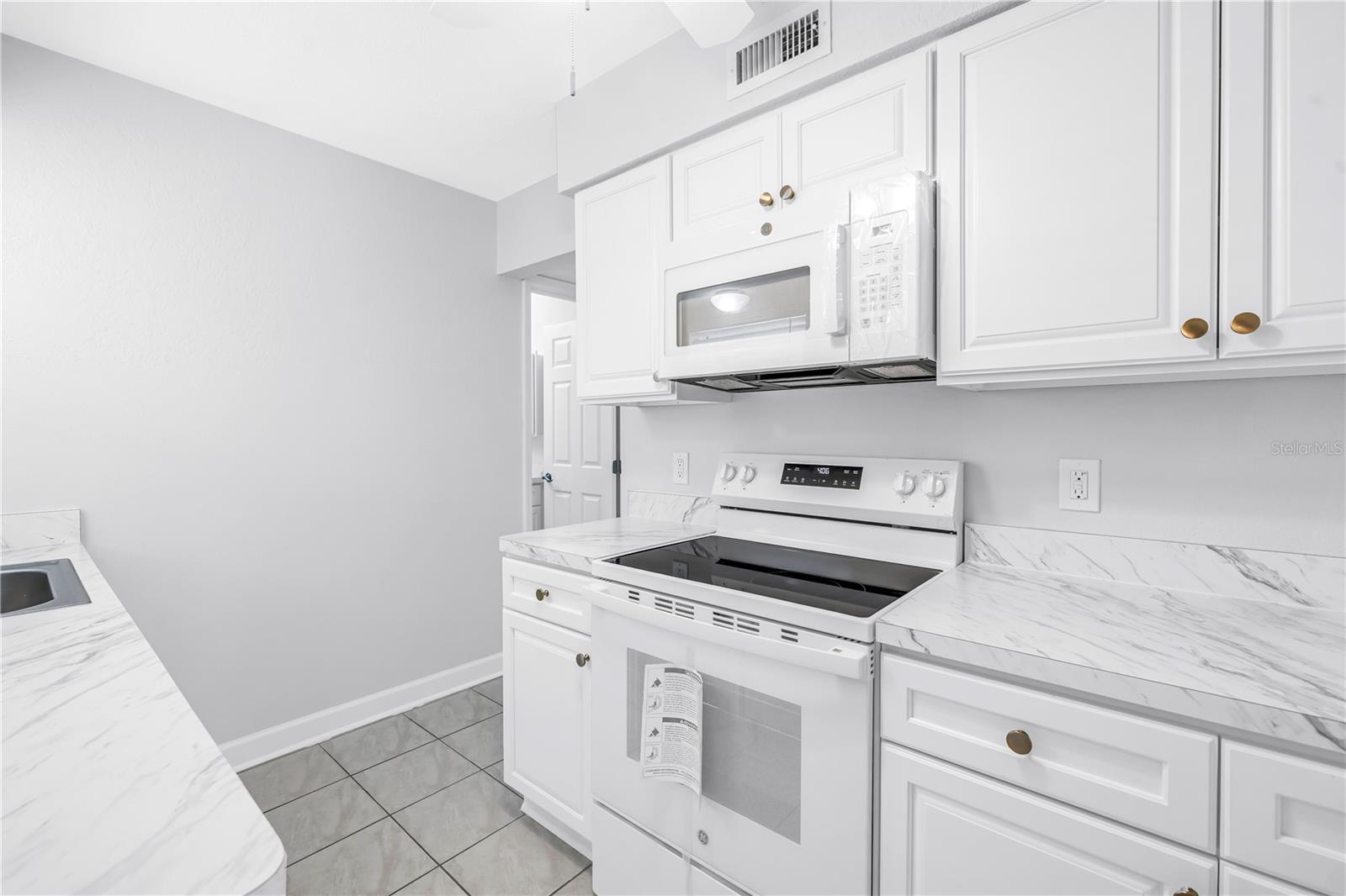 6960 Sunset Unit 1a, South Pasadena, FL 33707