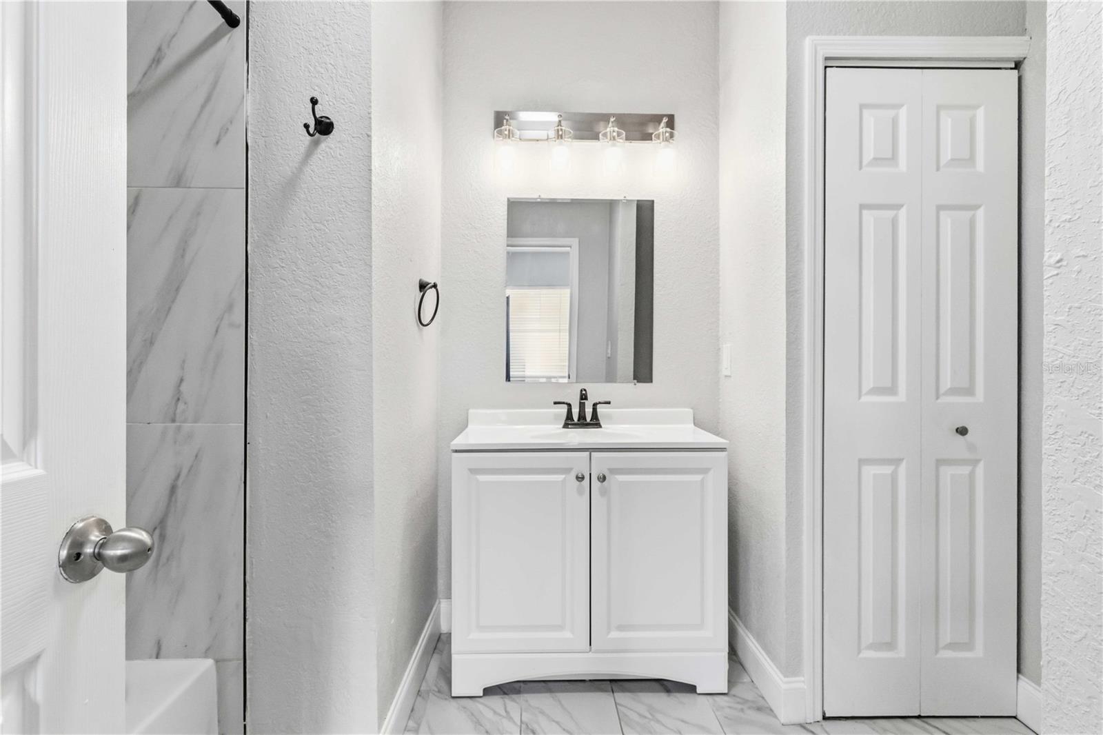 4234 Tyler Unit #102b, St Petersburg, FL 33709