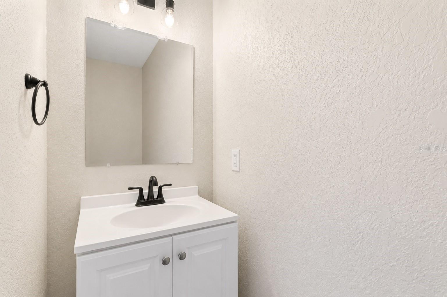 4234 Tyler Unit #102b, St Petersburg, FL 33709