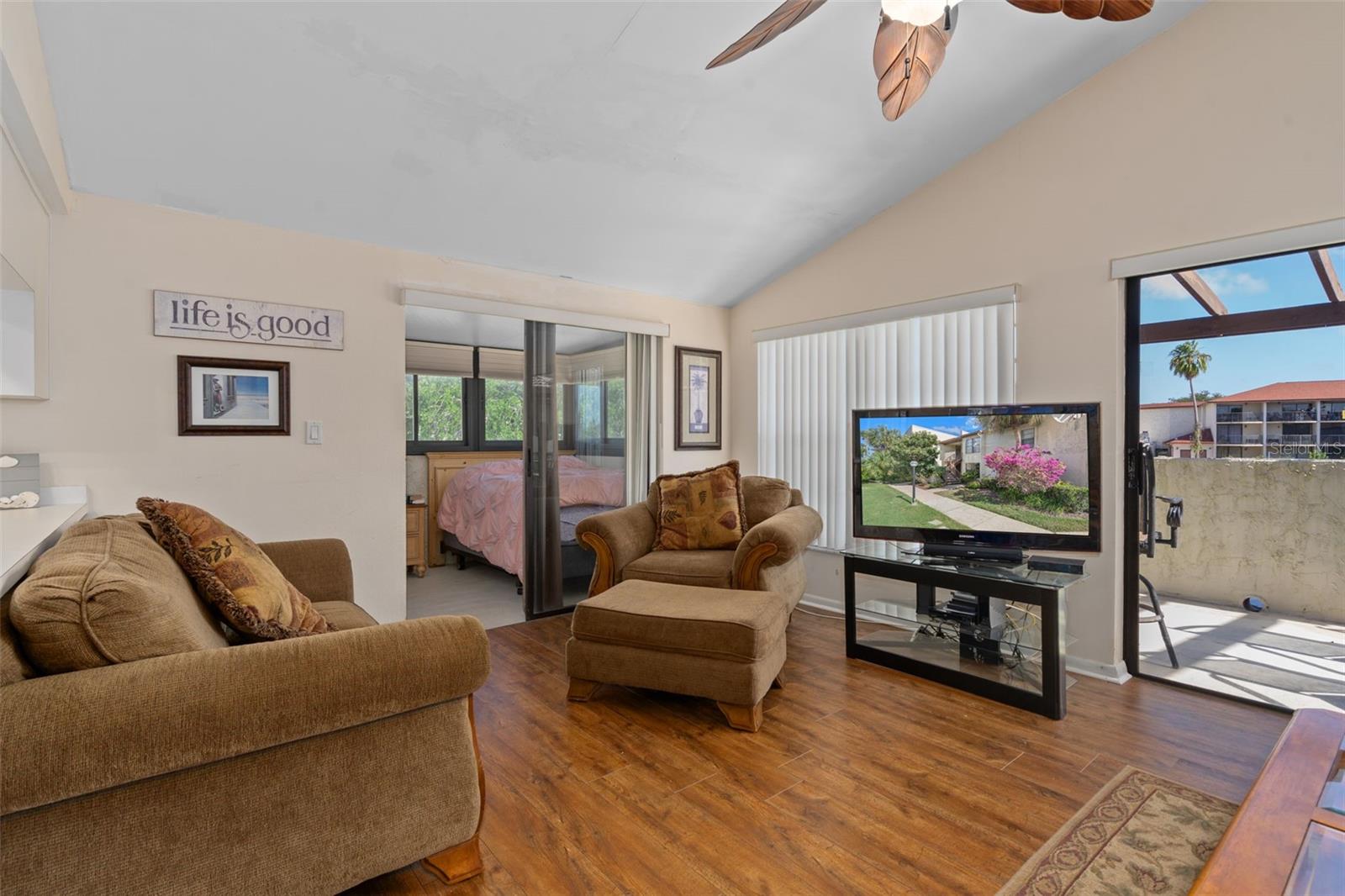 2571 Cyprus Unit 1-201, Palm Harbor, FL 34684