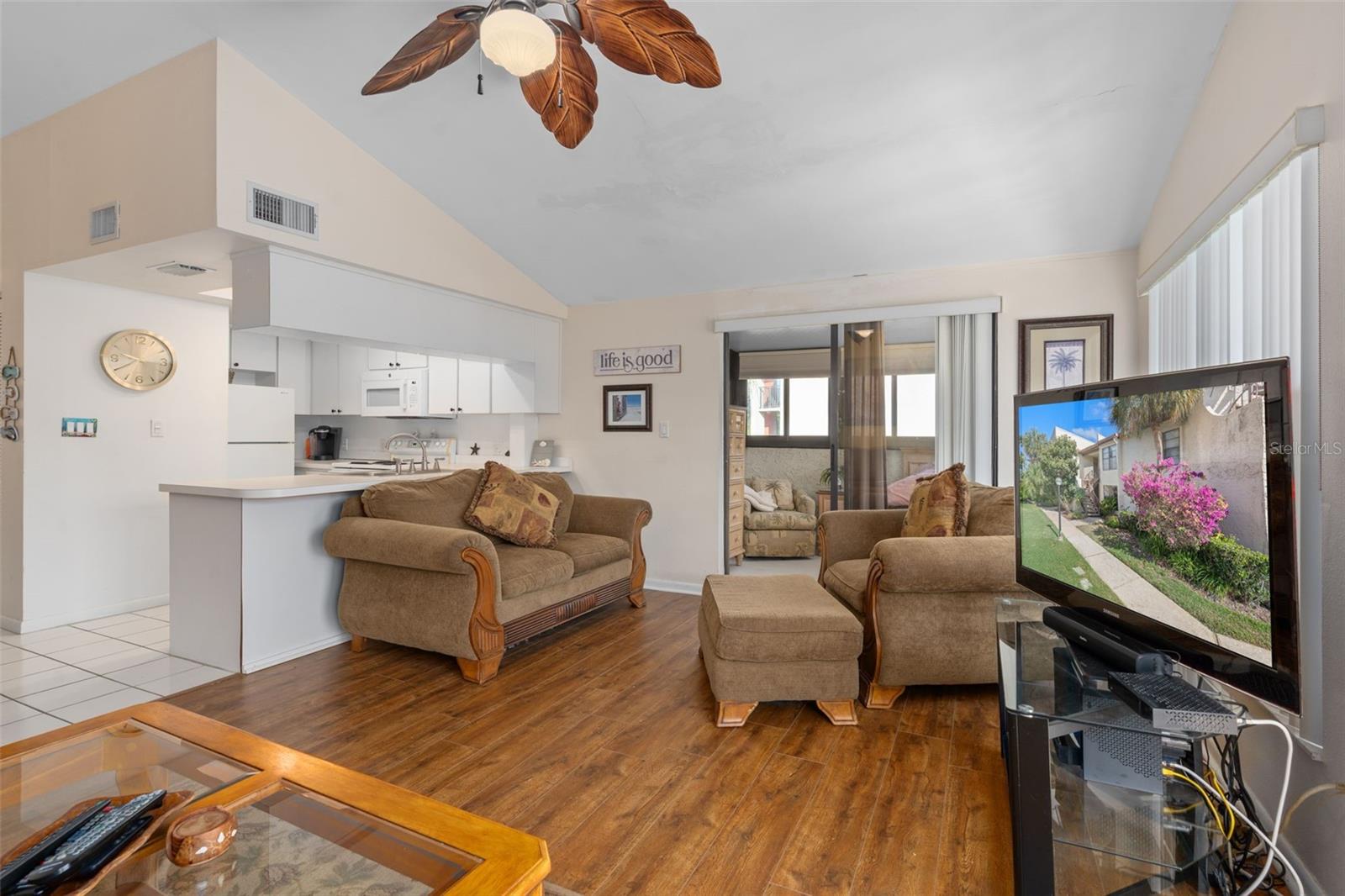 2571 Cyprus Unit 1-201, Palm Harbor, FL 34684
