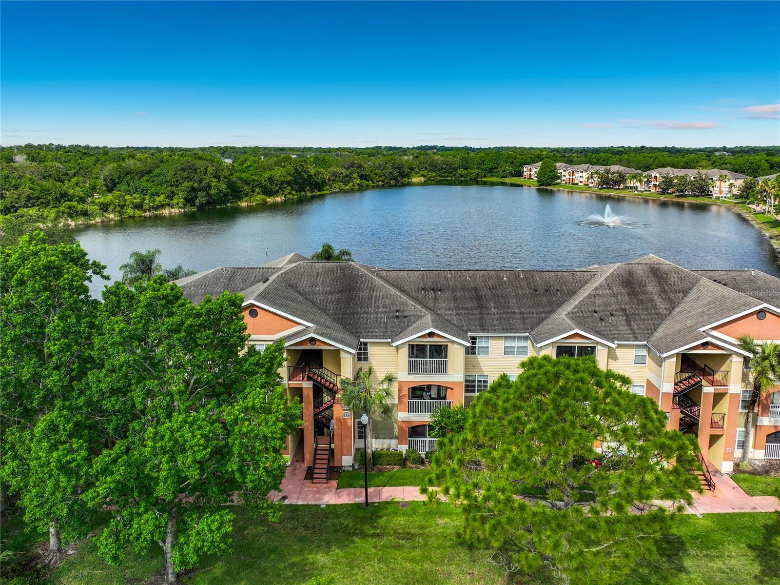 1909 Summer Club Unit 301, Oviedo, FL 32765