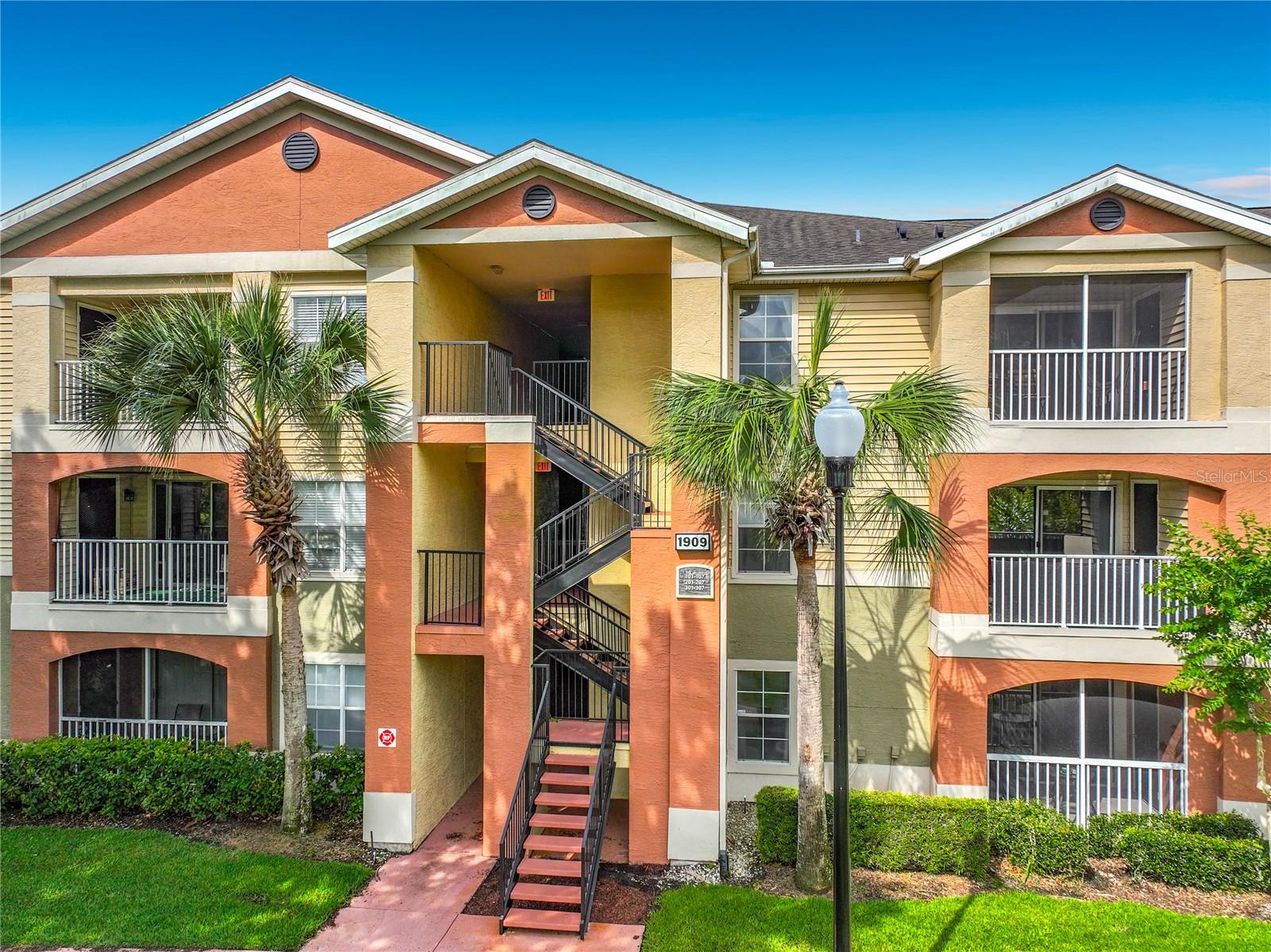 1909 Summer Club Unit 301, Oviedo, FL 32765