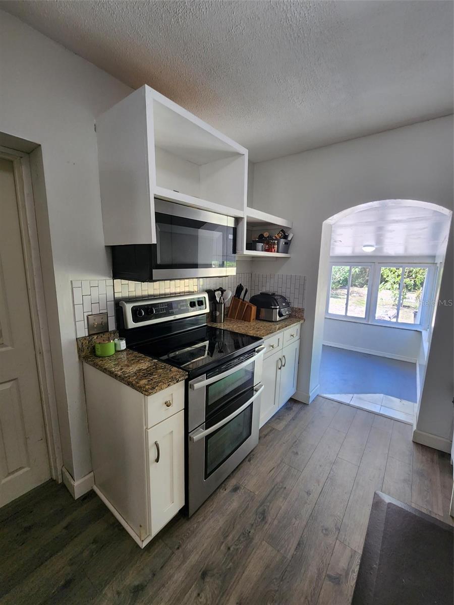 1608 Edna, Largo, FL 33770