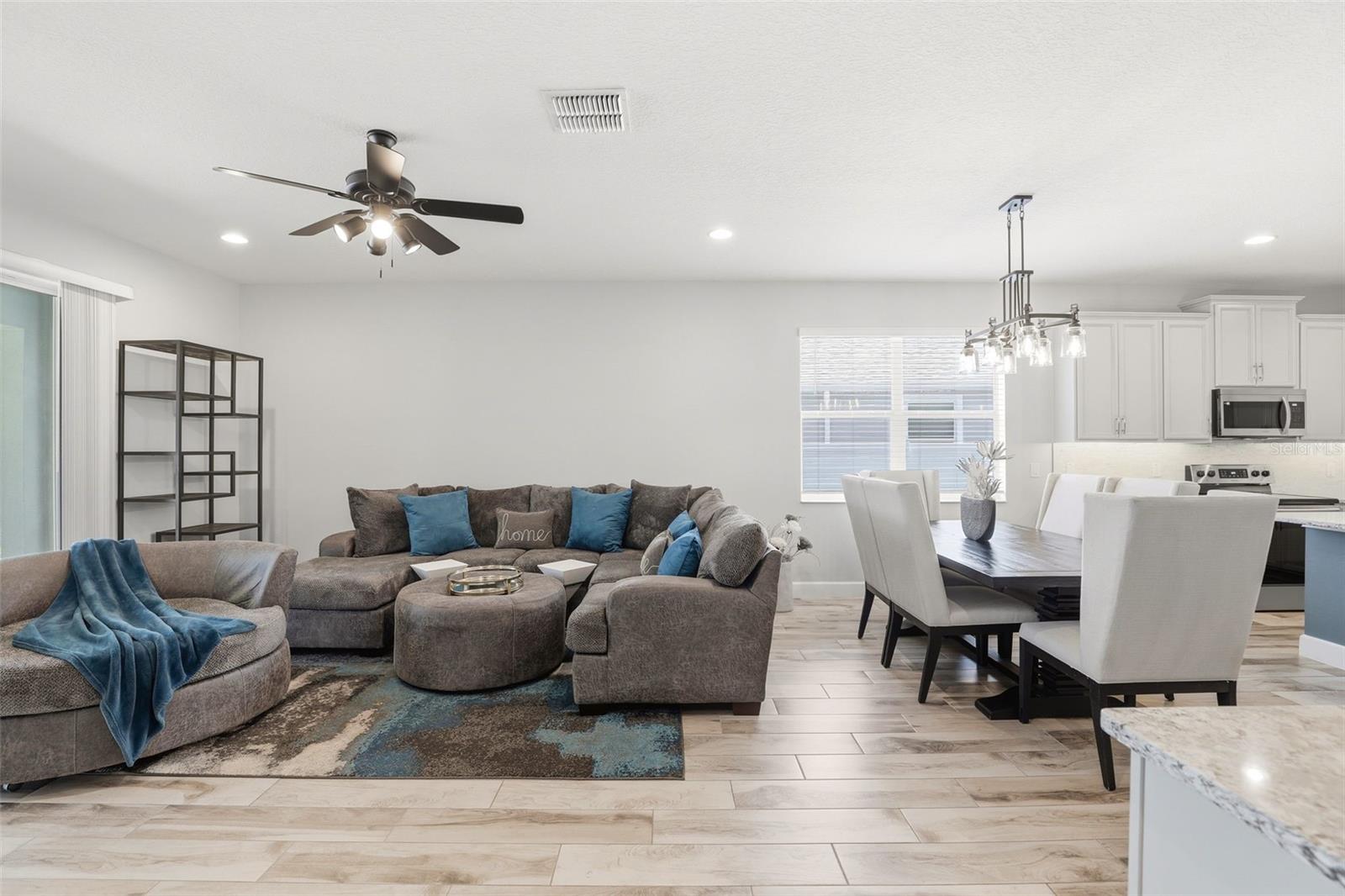 832 Jetway, Orange City, FL 32763