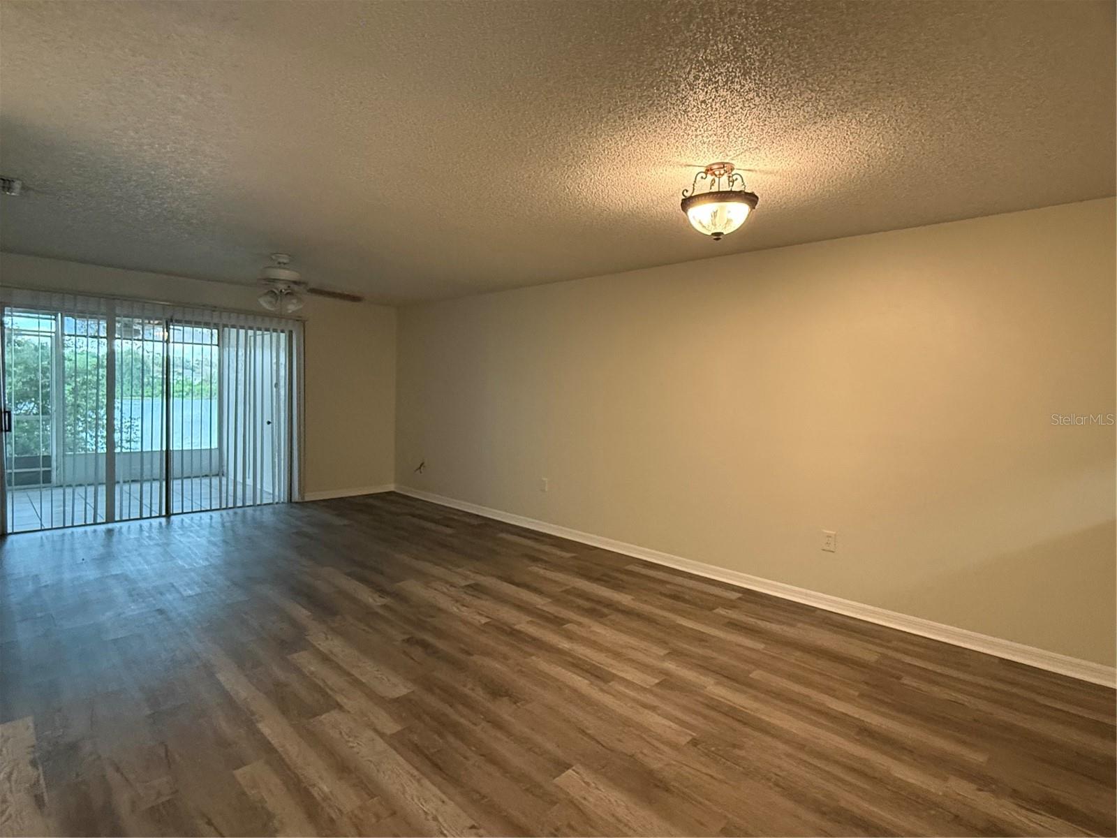 702 Country Unit 702, Winter Haven, FL 33881