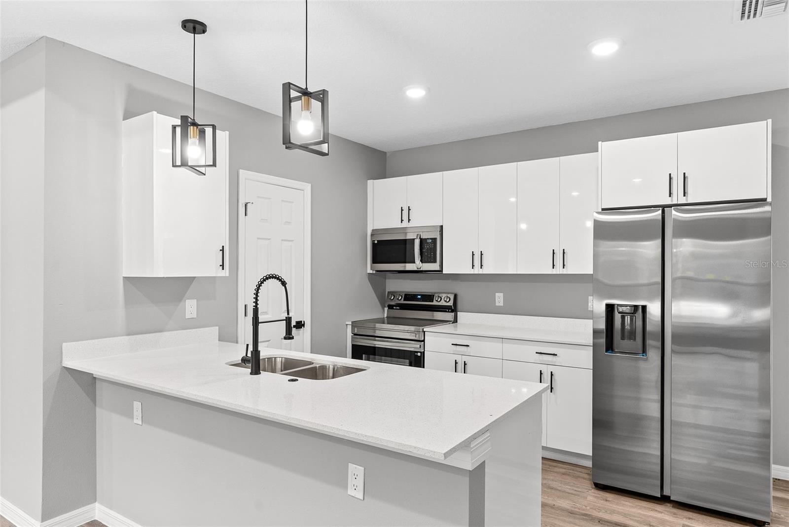 108 Oxbow, Sebring, FL 33876