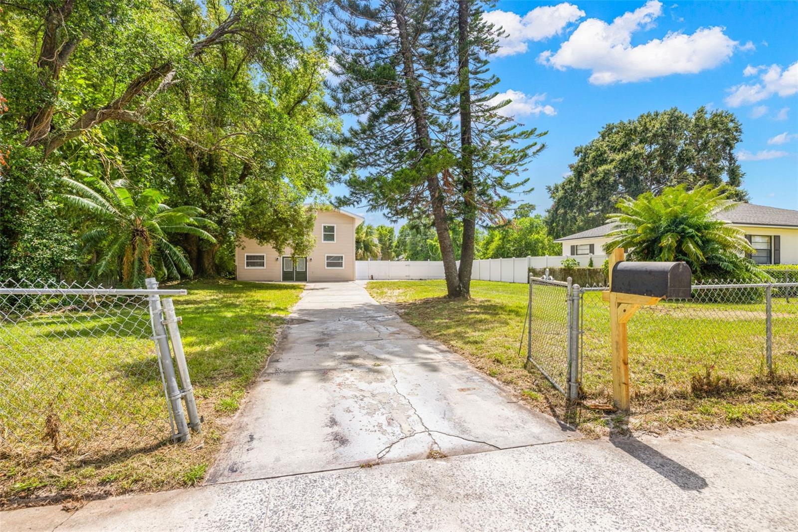 305 Hanna, Tampa, FL 33604