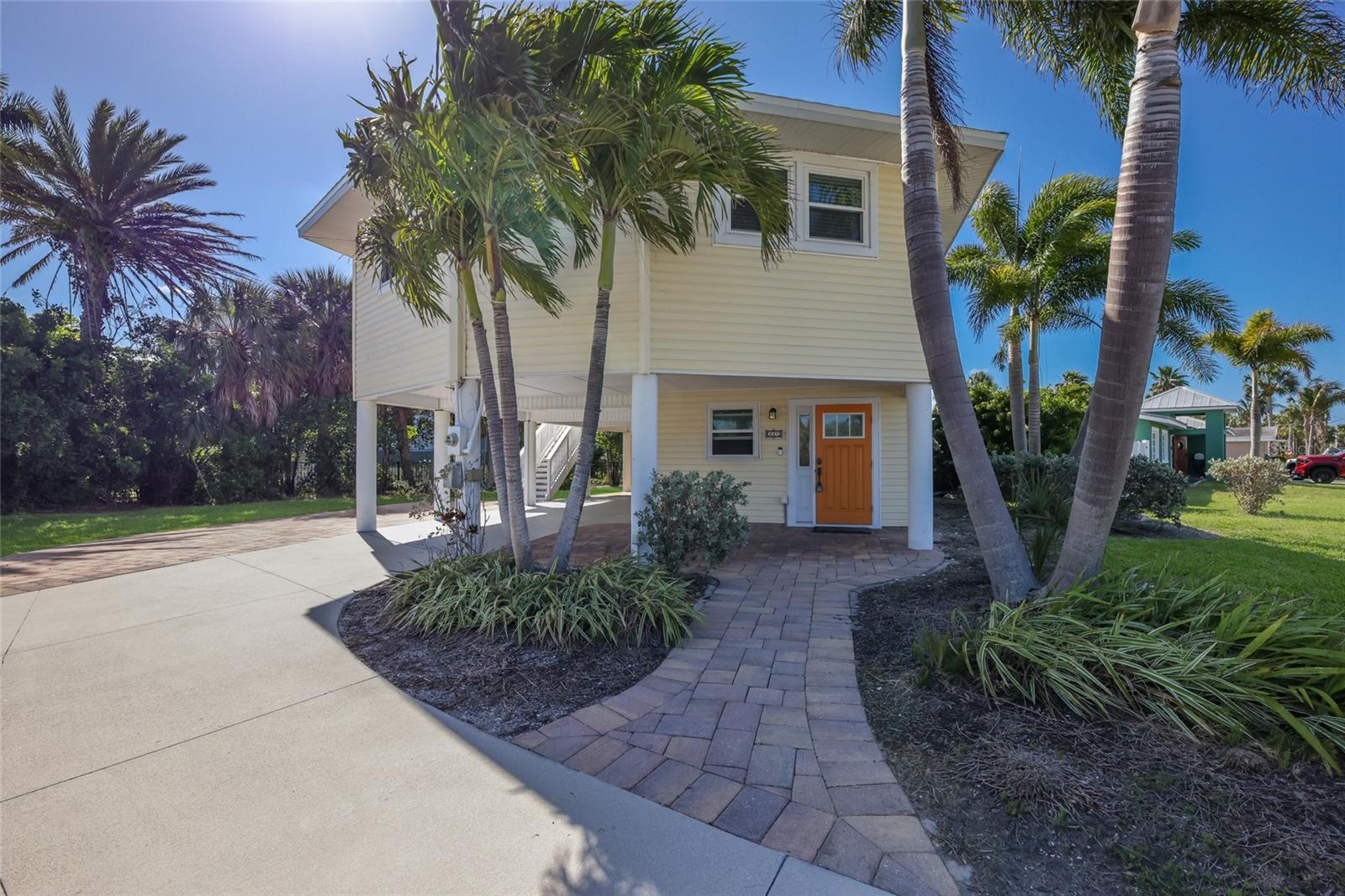 221 85th, Holmes Beach, FL 34217