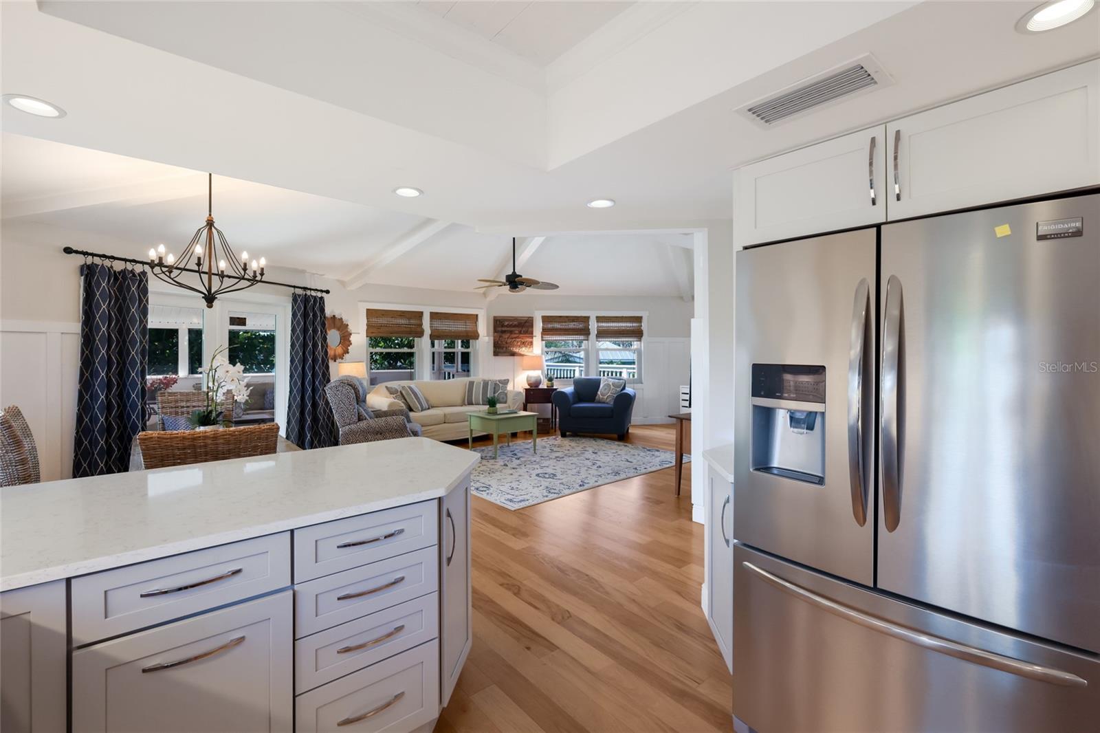 221 85th, Holmes Beach, FL 34217