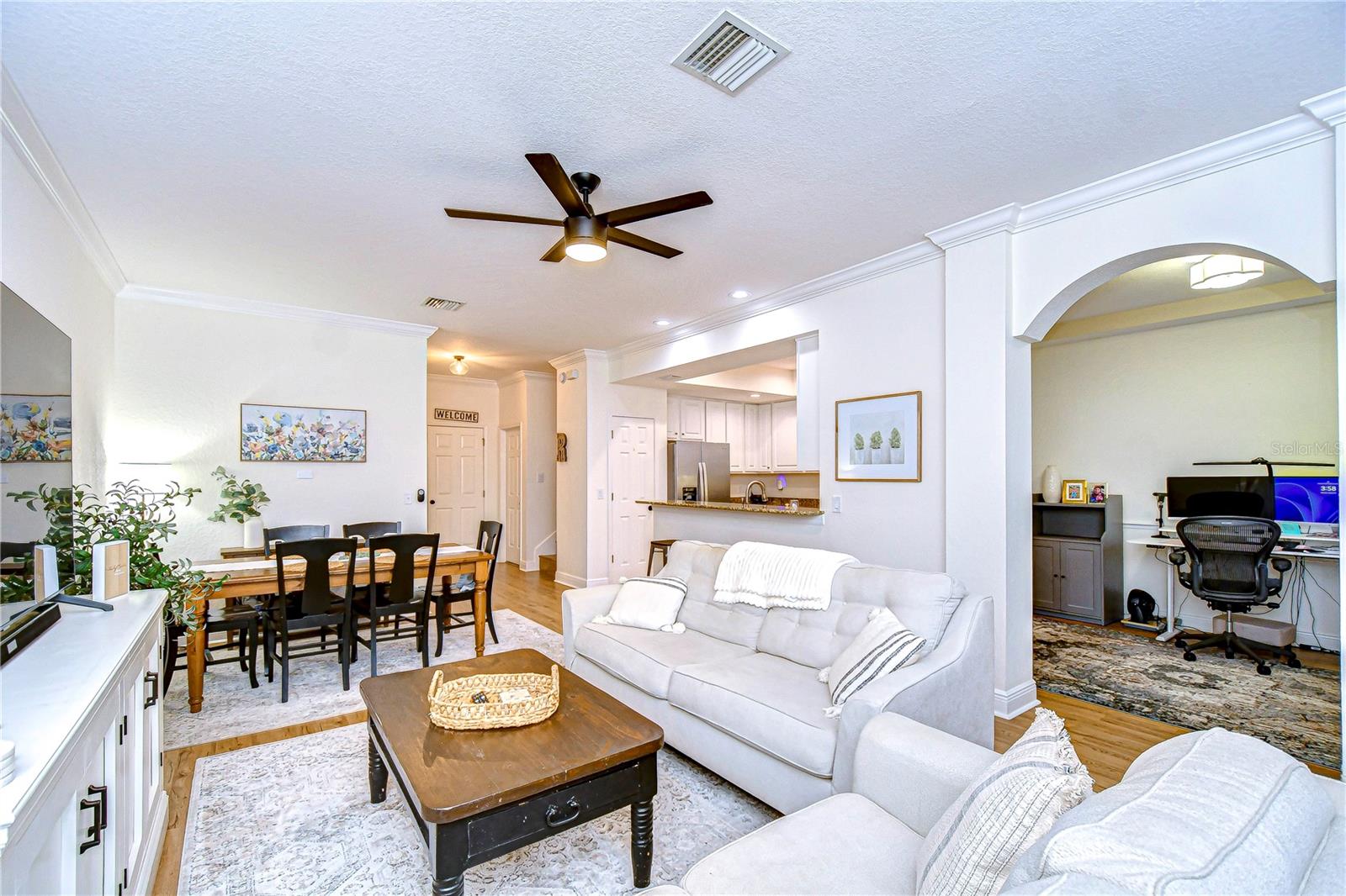 208 Elm View, Brandon, FL 33511