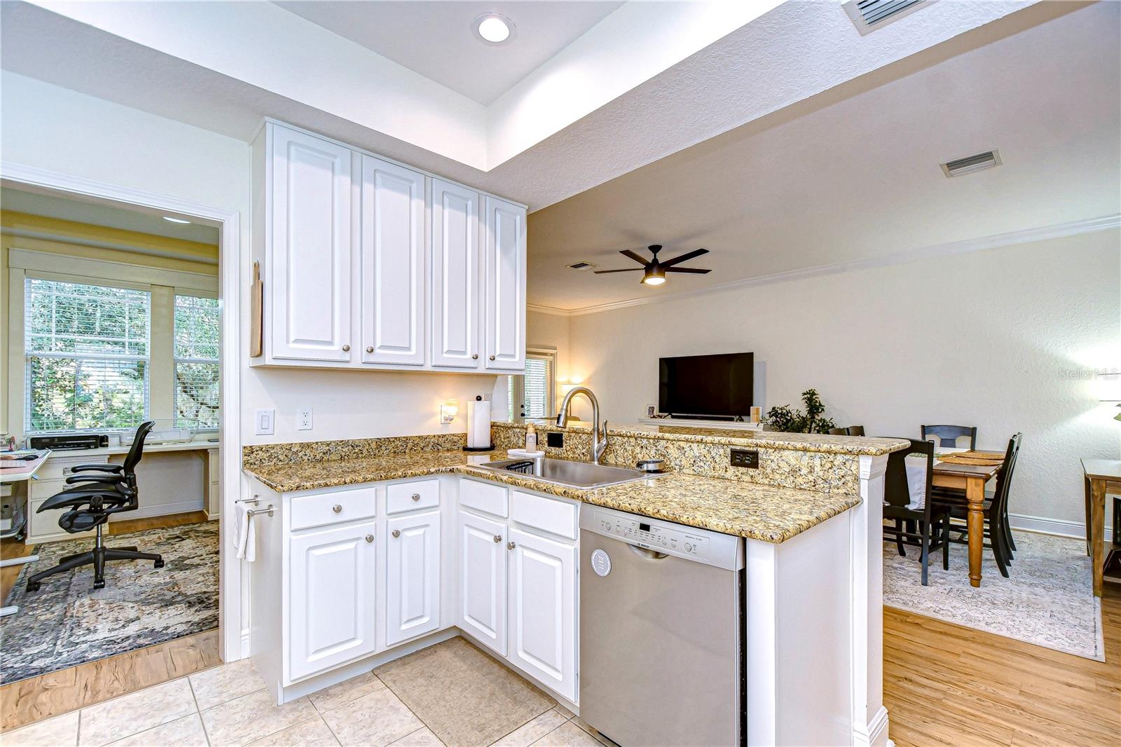 208 Elm View, Brandon, FL 33511
