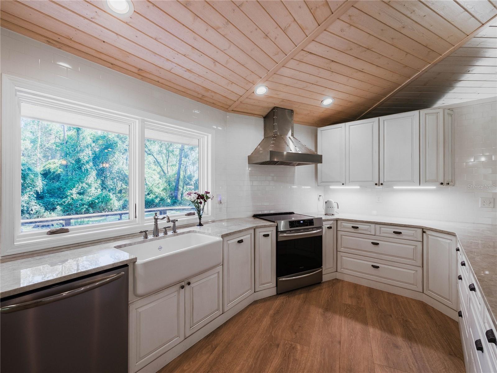 13797 199th, Waldo, FL 32694