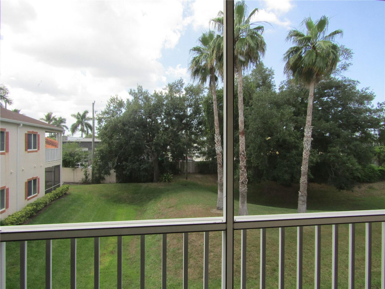 3966 Mediterranea Unit 421, Sarasota, FL 34233