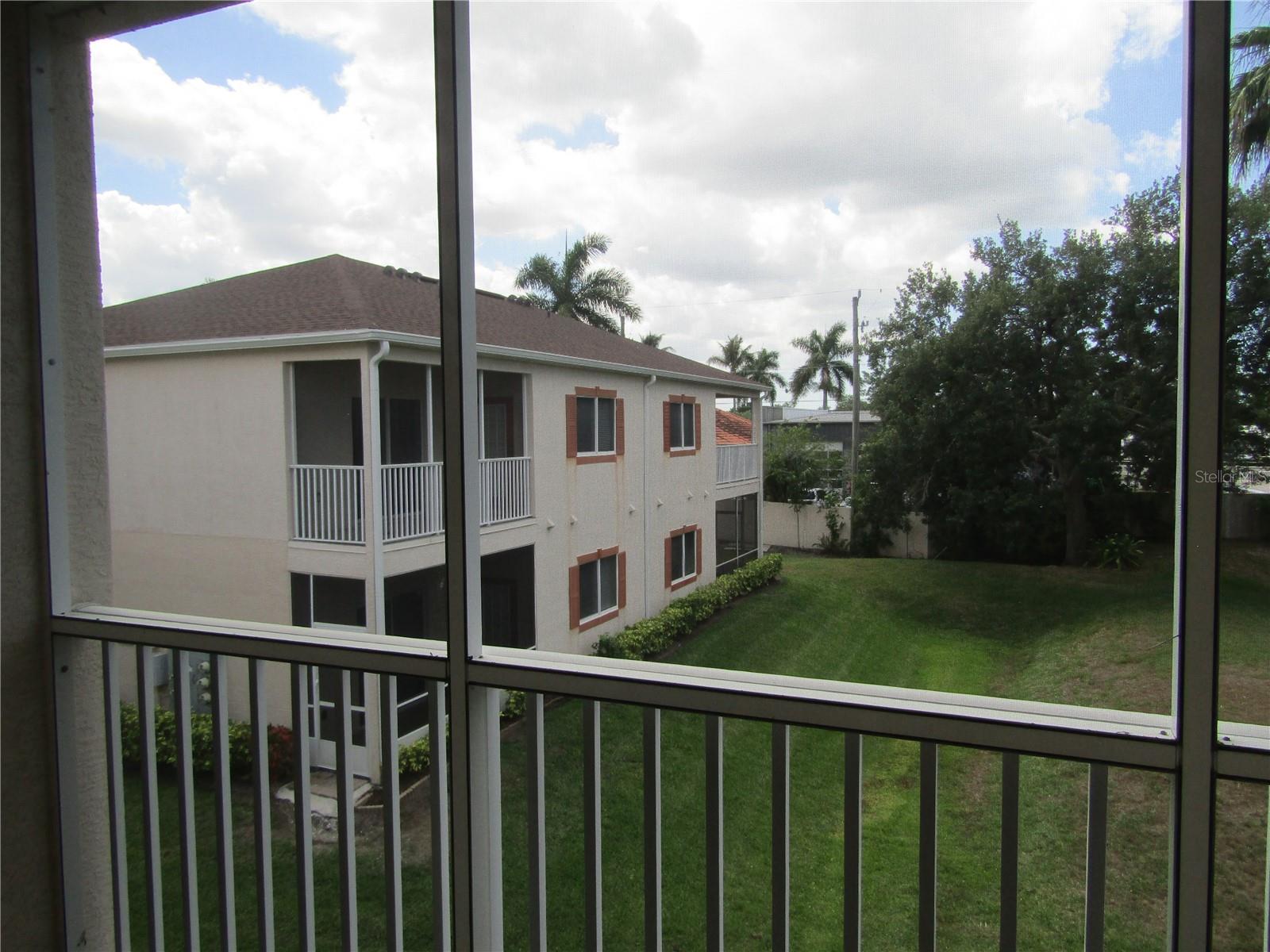 3966 Mediterranea Unit 421, Sarasota, FL 34233