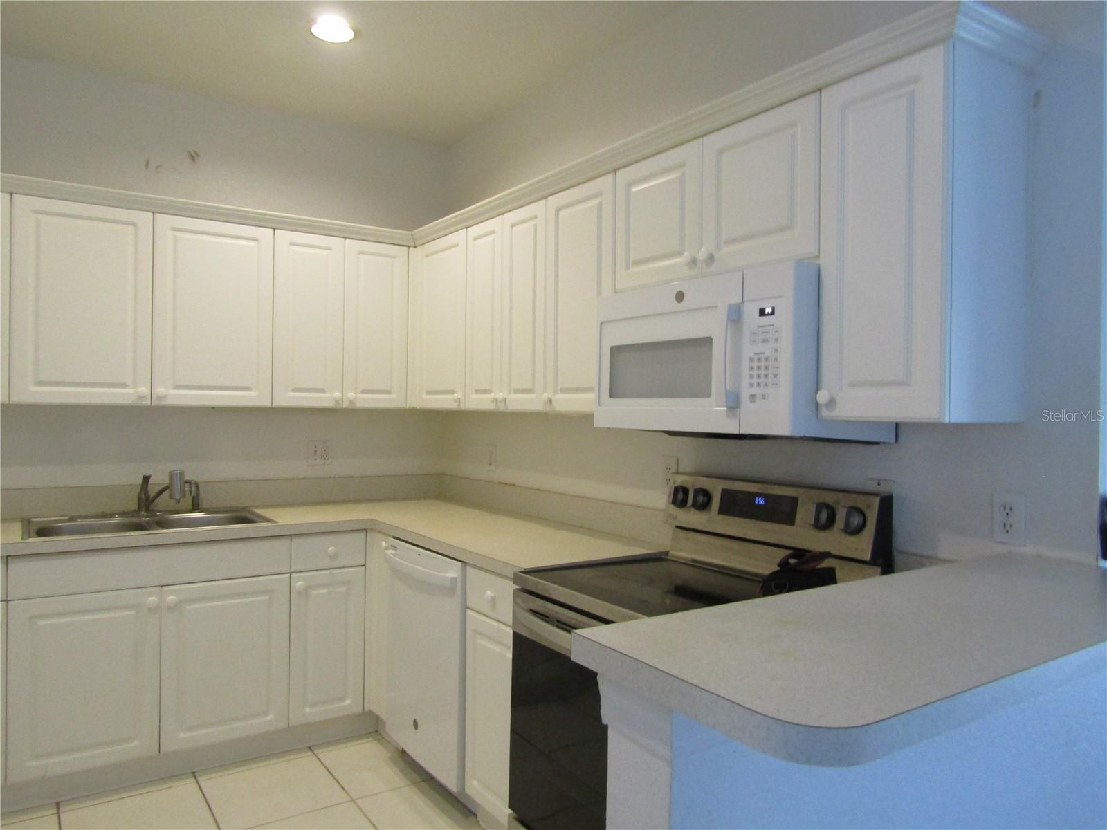 3966 Mediterranea Unit 421, Sarasota, FL 34233