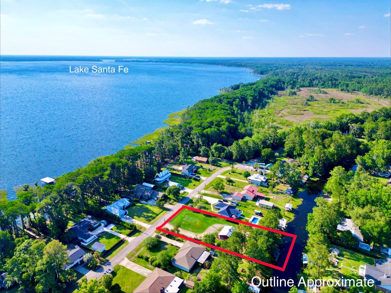 529 5th, Melrose, FL 32666