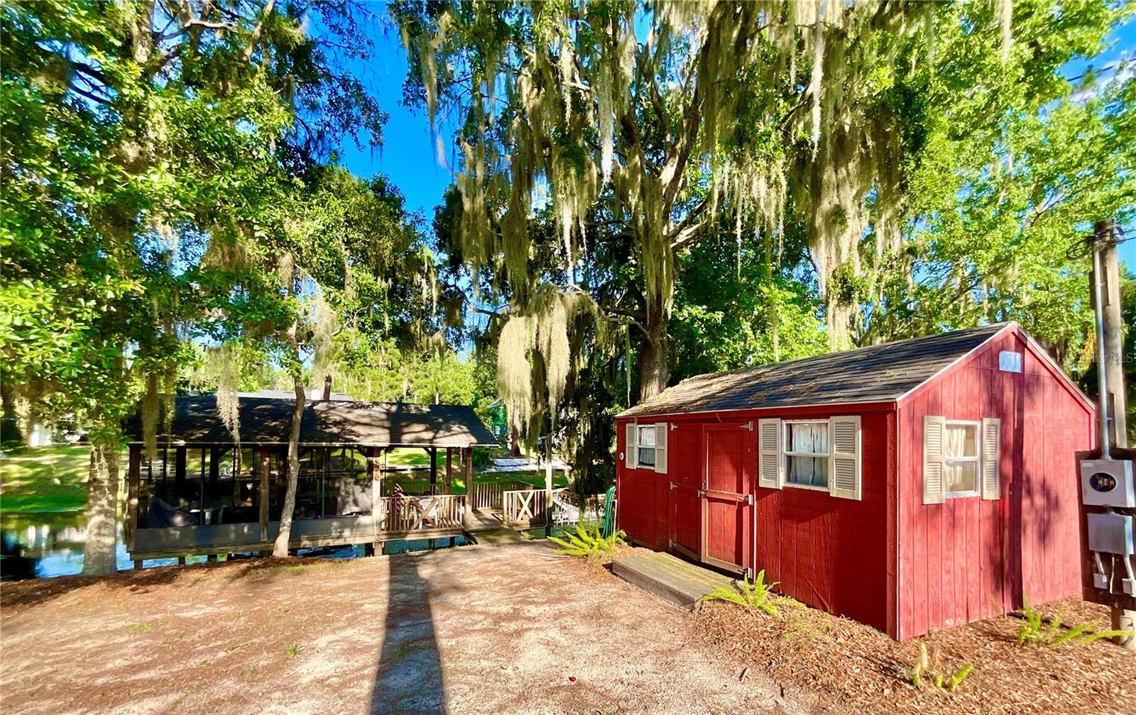 529 5th, Melrose, FL 32666