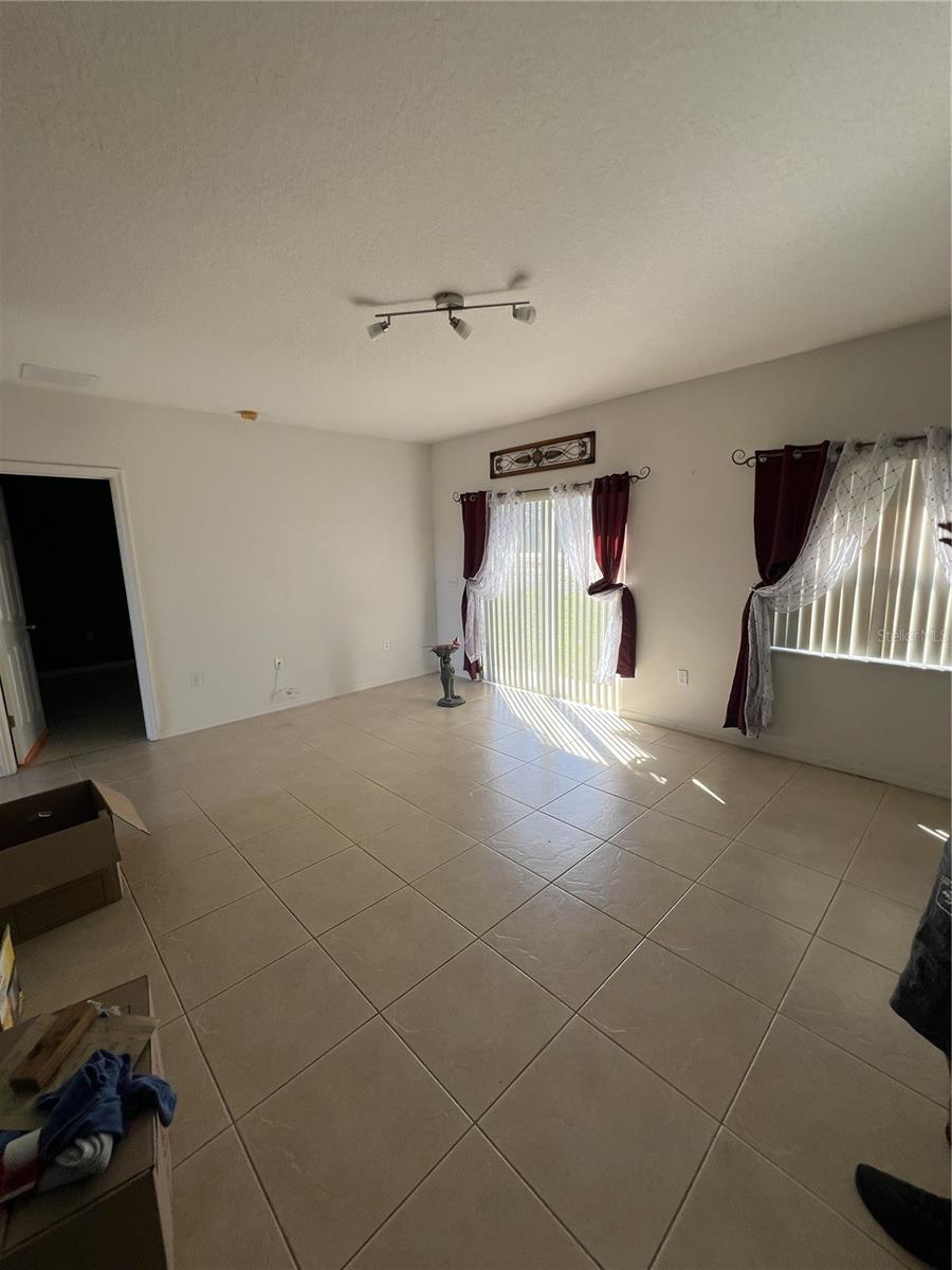 735 Colville, Kissimmee, FL 34759