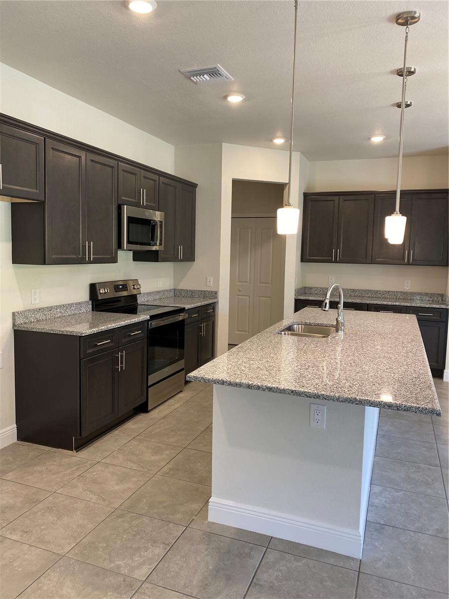 2789 Wenona, North Port, FL 34288