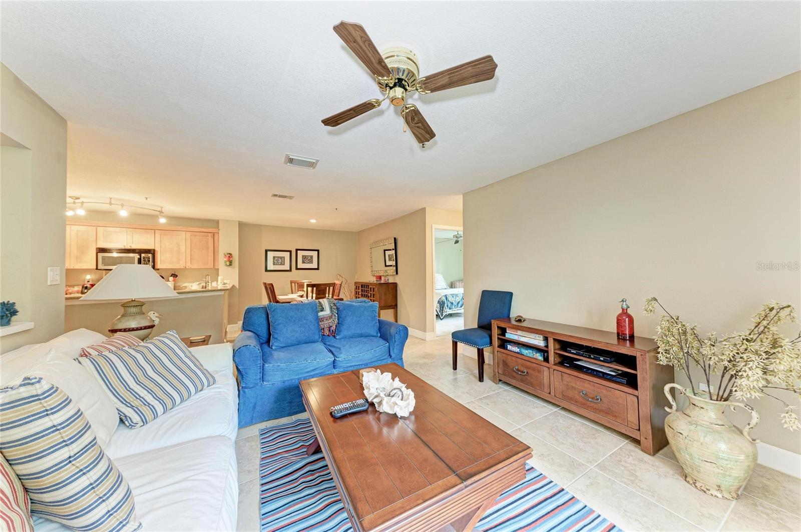 4040 Crockers Lake Unit 12, Sarasota, FL 34238