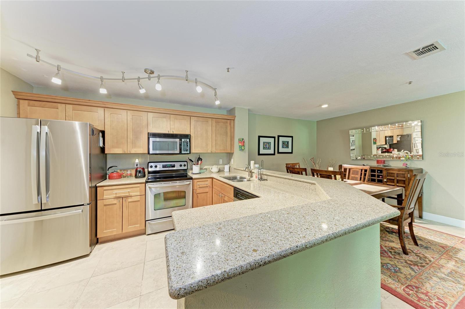 4040 Crockers Lake Unit 12, Sarasota, FL 34238