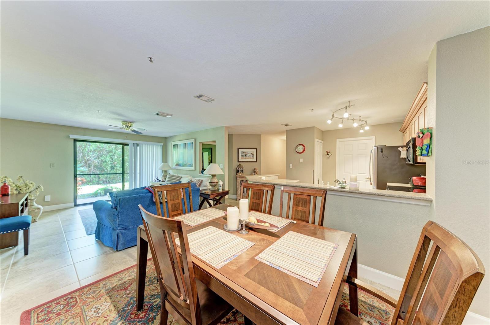 4040 Crockers Lake Unit 12, Sarasota, FL 34238