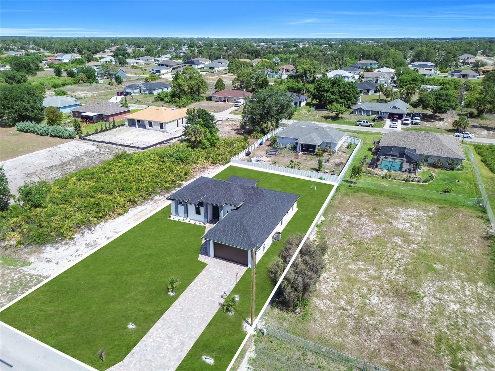 2606 40th St, Lehigh Acres, FL 33976