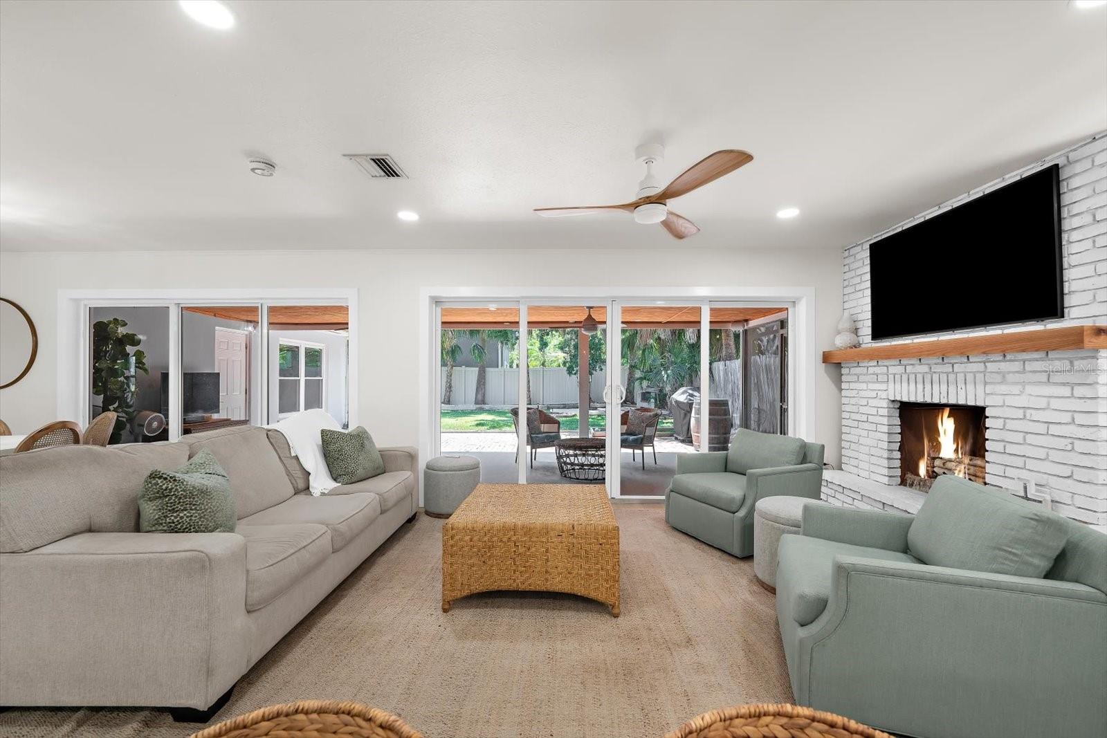 730 Bay Esplanade, Clearwater Beach, FL 33767