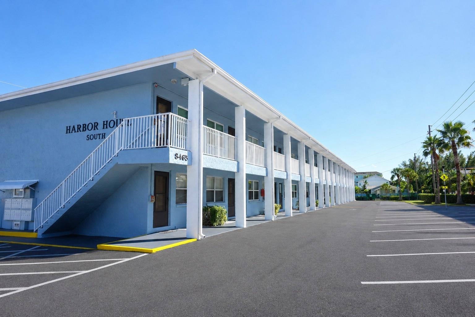 8465 Gulf Unit 52, Treasure Island, FL 33706