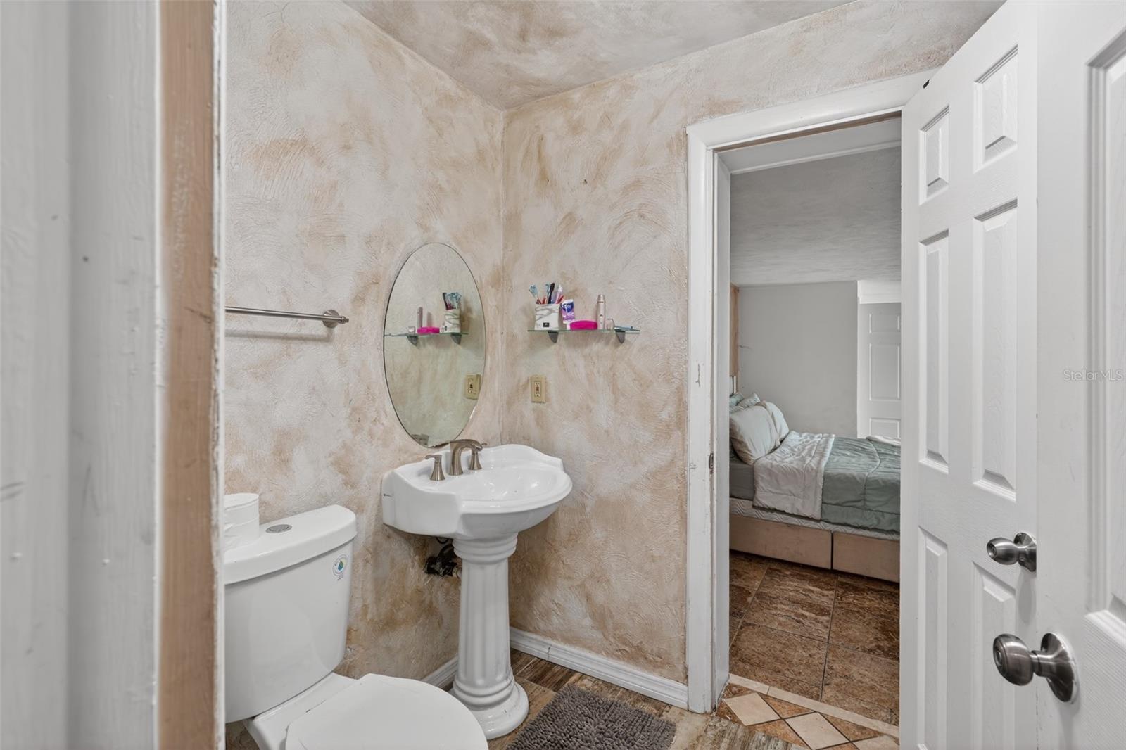 2354 Green, South Daytona, FL 32119